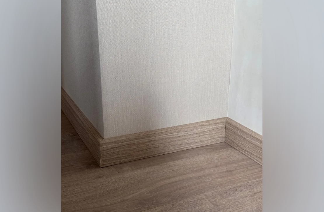 Плинтус ПВХ Рико Концепт 80мм 2,2м. 80015