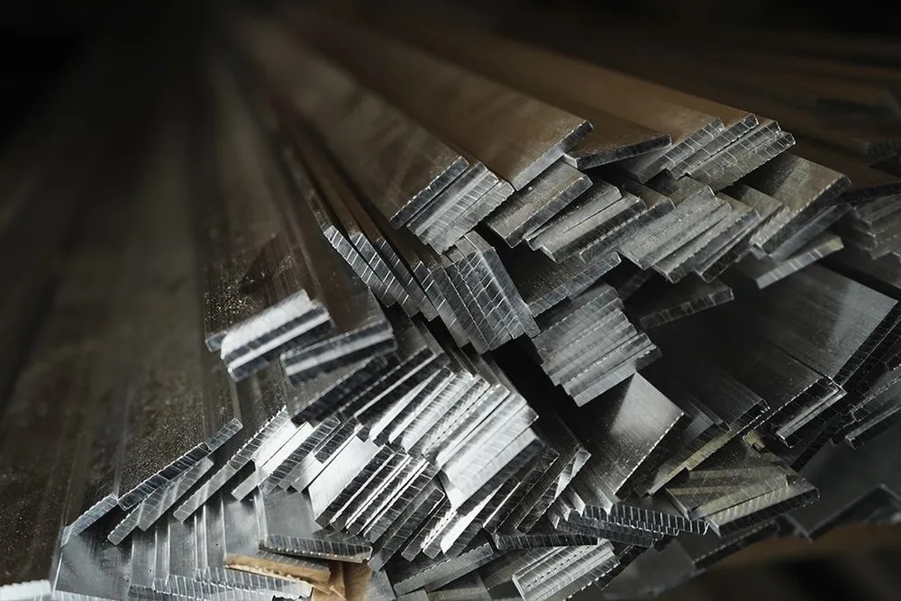 Штанга плоская 15 мм ШПл 06.2000.501л Серебро. Цена за 5 штук.