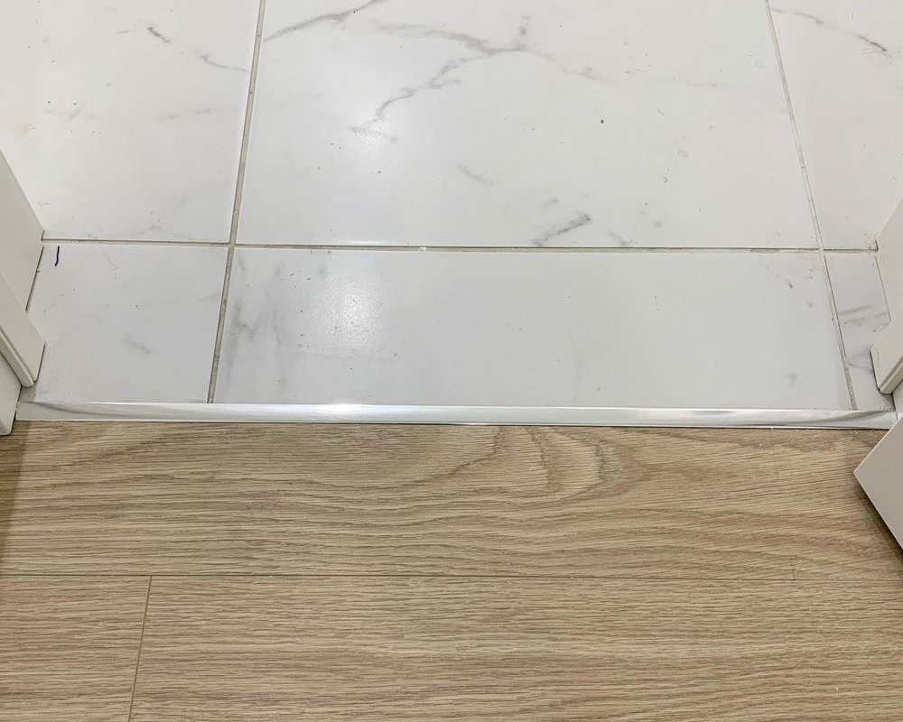 Т-образный порог для кварцвинила 10*4,5 мм 2,7м Хром PCRBC 1045