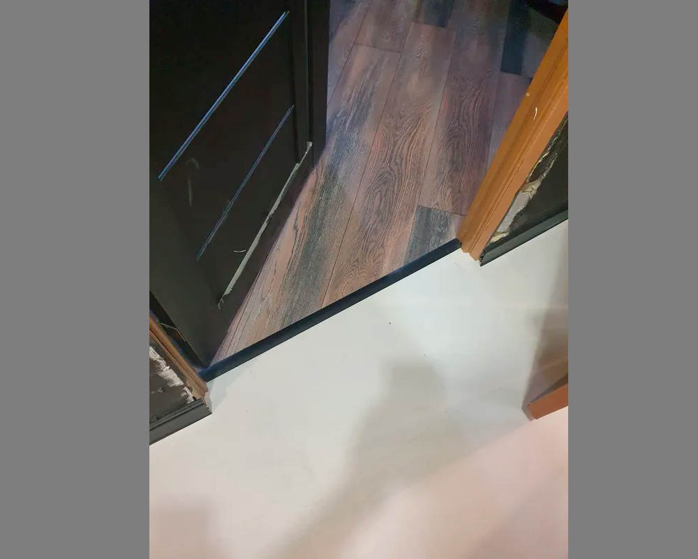 Самоклеящийся порог ЛС 35.1800.4095 Дуб венге