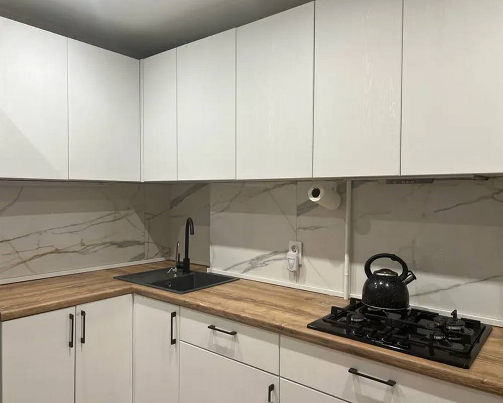 Плинтус для столешниц ПВХ 37мм*3м Белый 0A