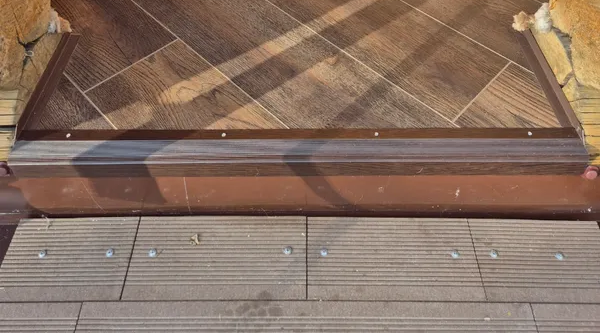 Порог угловой ПУ 04.2700.057 Бетон айс