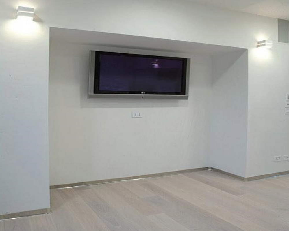 Плинтус из нержавеющей стали Пл 60-3НСП.2700.001