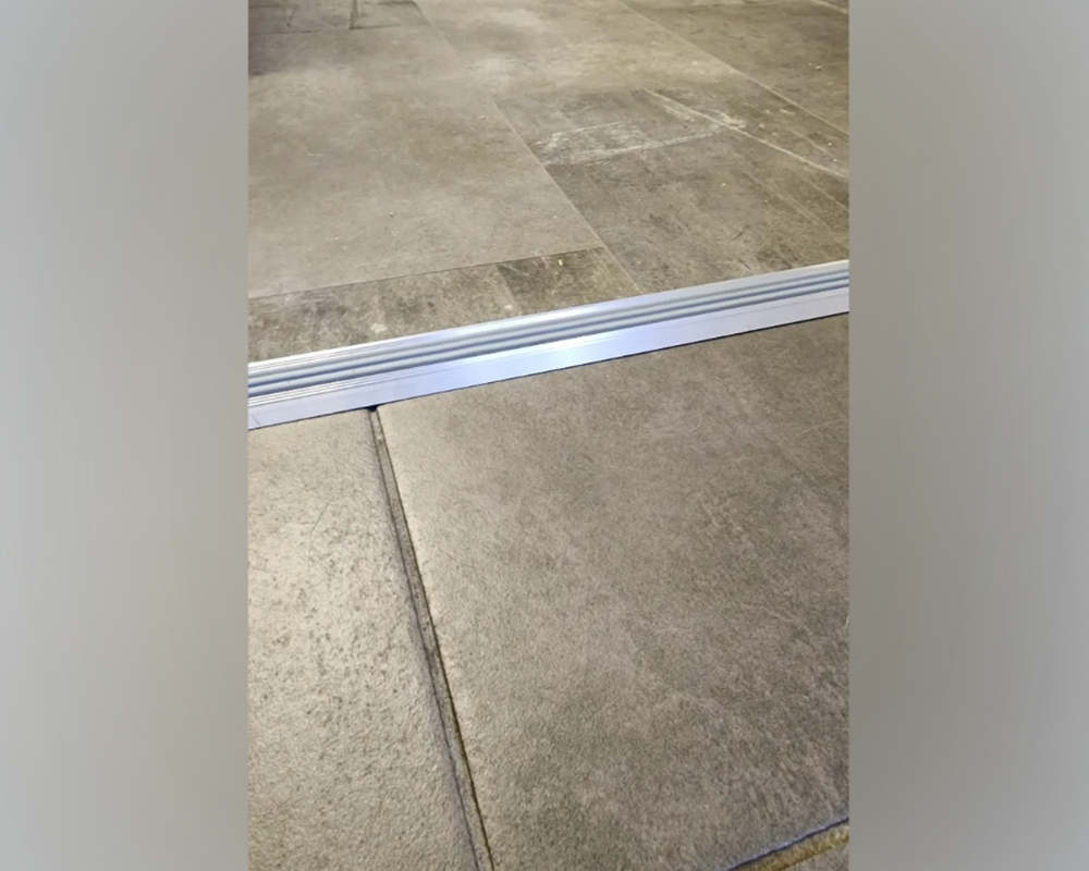 Порог одноуровневый ПС 08.900.02л Золото