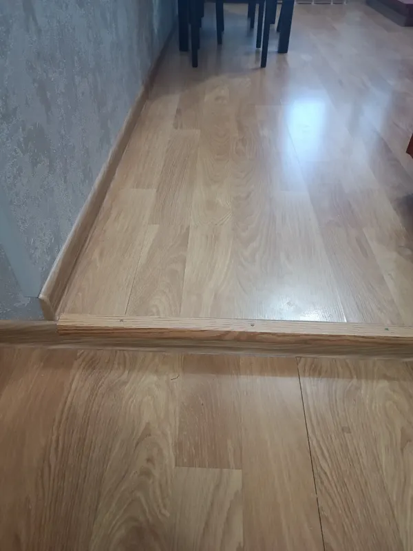 Порог угловой ПУ 05.2700.059 0,9 м Бетон скай. Цена за 6 штук