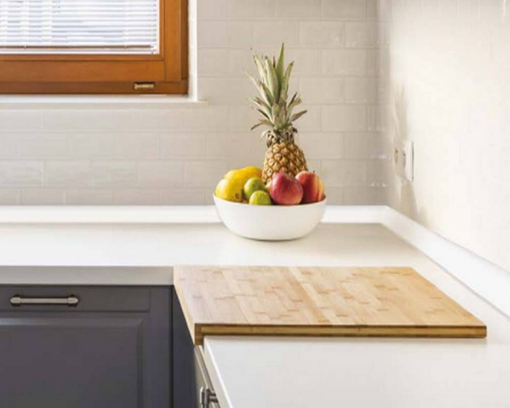 Плинтус для столешниц ПВХ 37мм*3м Белый 0A