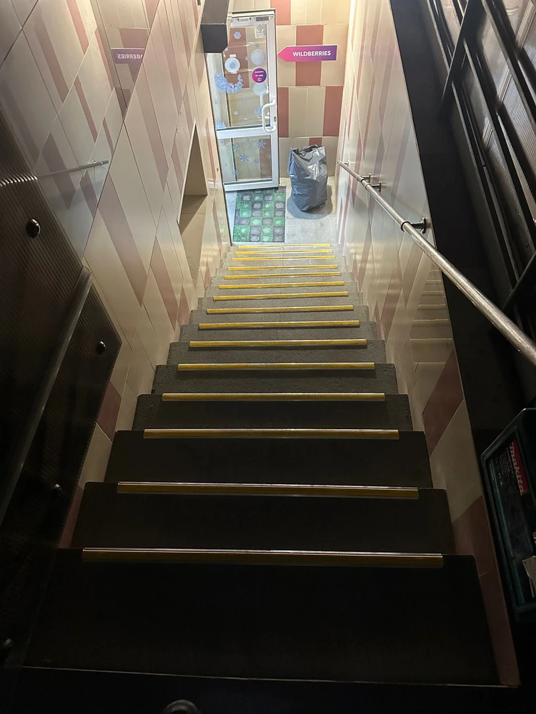 Порог угловой ПУ 70.1800.04л Бронза