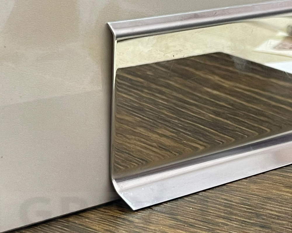 Плинтус из нержавеющей стали BTAC 60A полированный