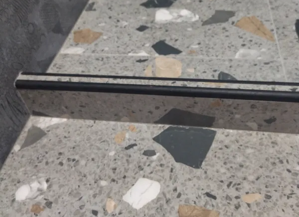 Алюминиевый Треугольный Профиль 10 мм Брашированное Серебро PJTRBS 10