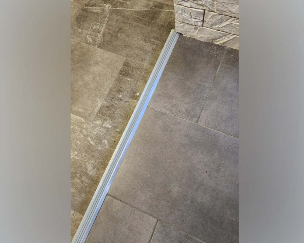 Порог одноуровневый ПС 08.2700.204л Бронза анод