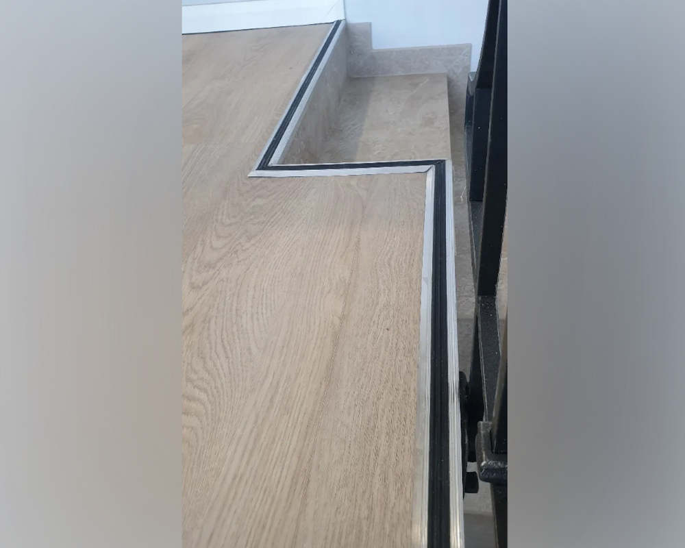 Порог одноуровневый ПС 08.2700.242л Шампань