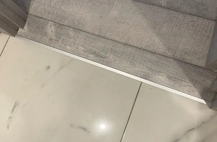 Профиль стыкоперекрывающий ЛС 10НСМ(304).2700.001 2,7 м Серебро