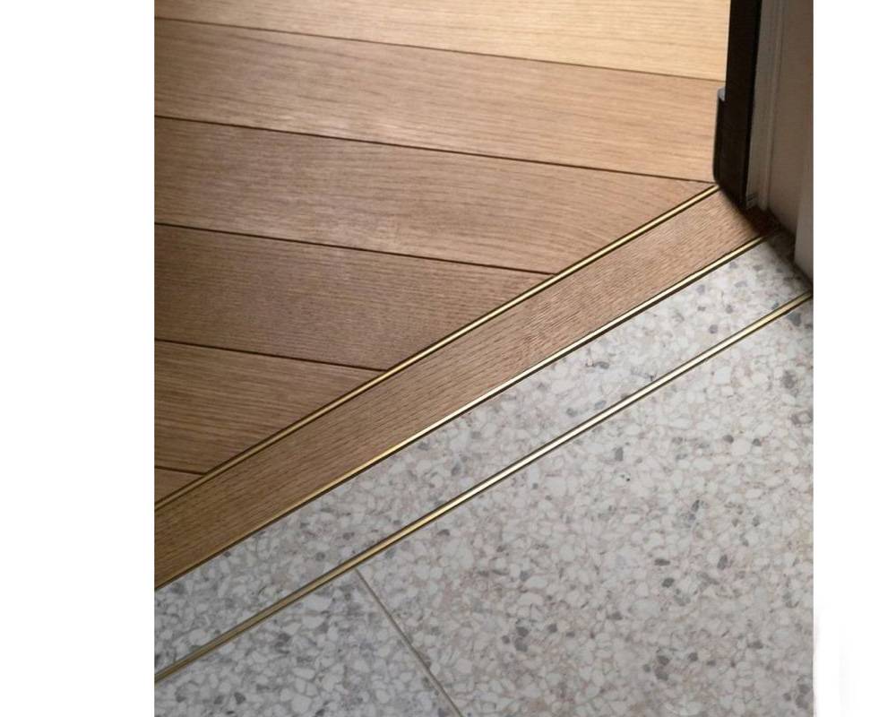 PVL68-05 Профиль Т-образный полукруглый латунь Антик медь светлая 8мм х 2.7м