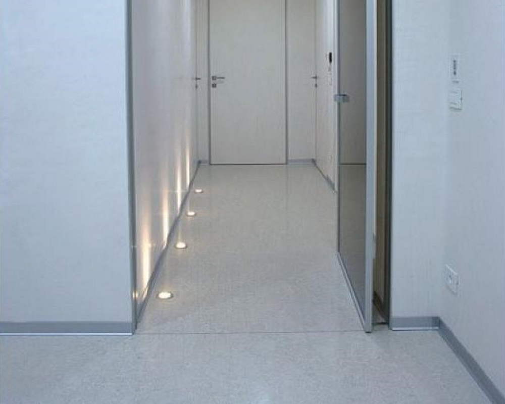 Плинтус из нержавеющей стали Пл 60-3НСП.2700.001