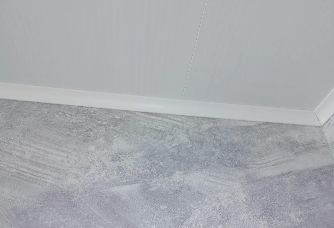 Молдинг Волшебная палочка MSST 103 10мм х 10мм х 2,0м Покраска под заказ