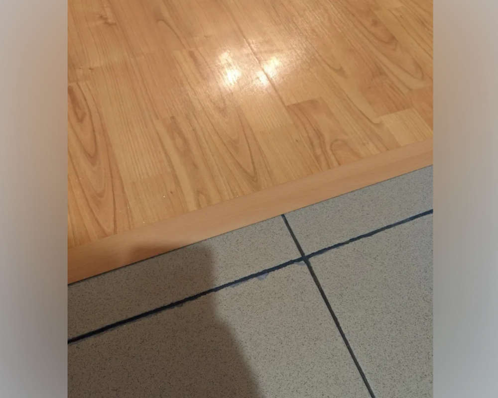 Самоклеящийся порог ЛС 35.1800.4083н Бук натуральный