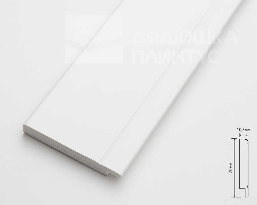 Плинтус из полистирола высокой плотности HI-WOOD B70 70х10,5мм 2,0м