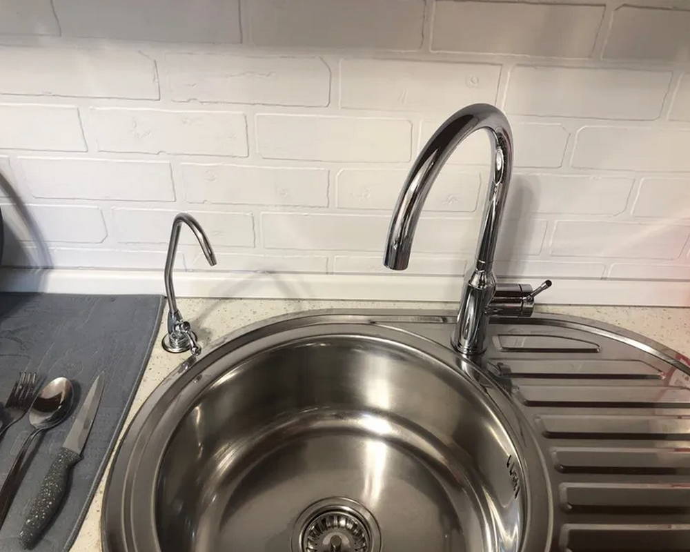 Плинтус для столешниц ПВХ 37мм*3м Белый 0A