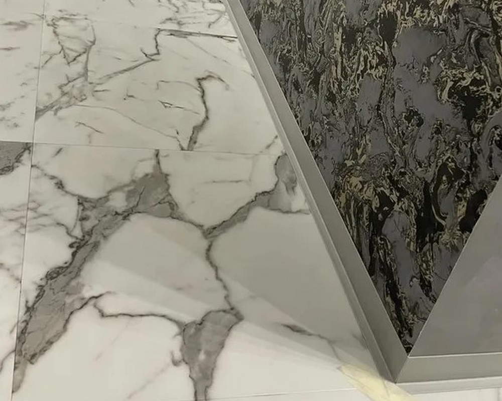 Плинтус эластичный ПВХ Dollken WL50 50мм х 15мм 0138 Светло-серый