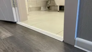 Порог разноуровневый ПР 04.900.082 Дуб светлый