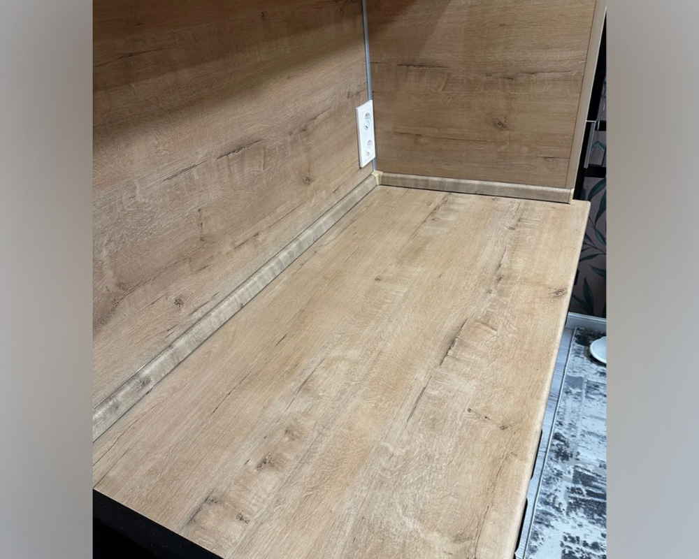 Плинтус для столешниц прямоугольный ПВХ Волшебная палочка 25*12мм 3м 3231 Дуб сонома темный