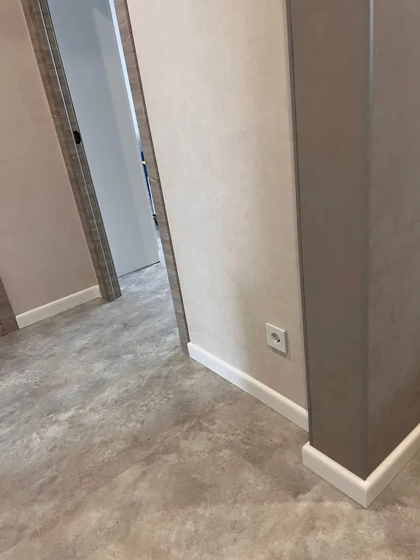 Угол декоративный Уп 06-27.2700.557 (20х20 мм)