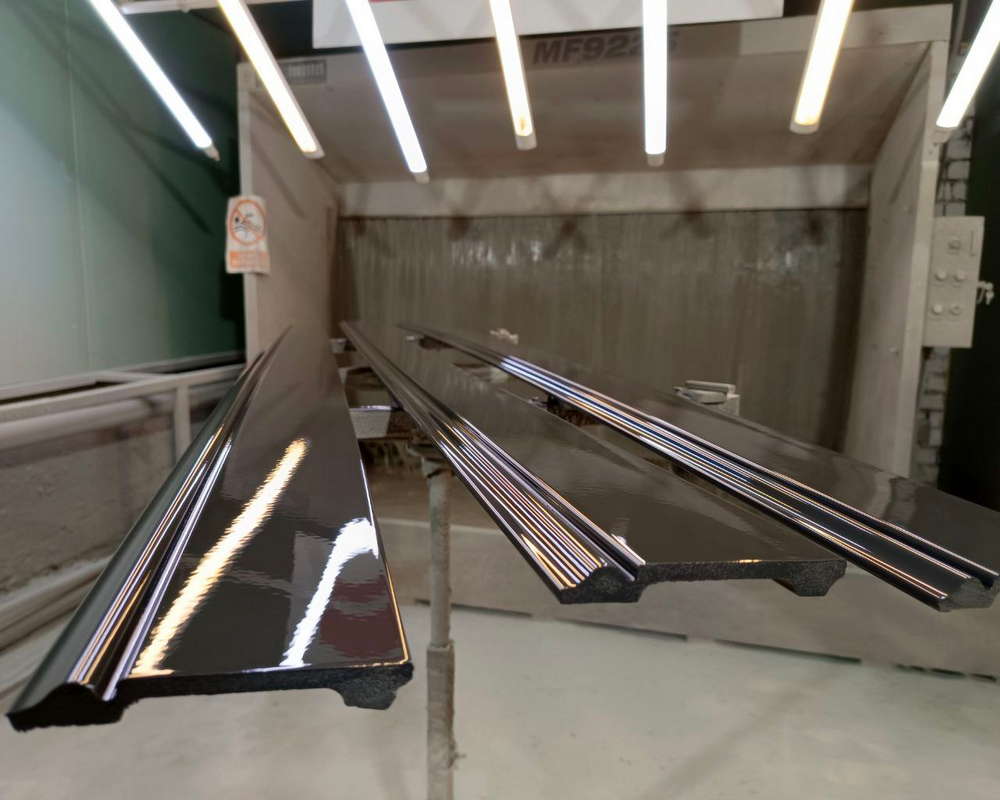 Плинтус ПОЛИСТИРОЛ HI WOOD B97 97мм х 15мм х 2,0м. Окраска включена в стоимость