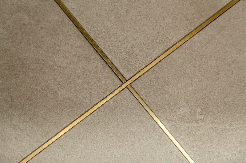 Латунный Z-образный профиль 10 мм полированный MSPELOL 10