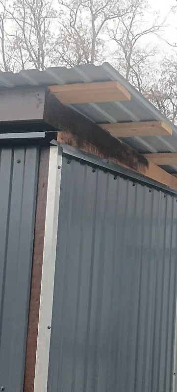 Уголок разнополочный 25х15 мм Уп 08.2000.502л Золото. Цена за 5 штук.