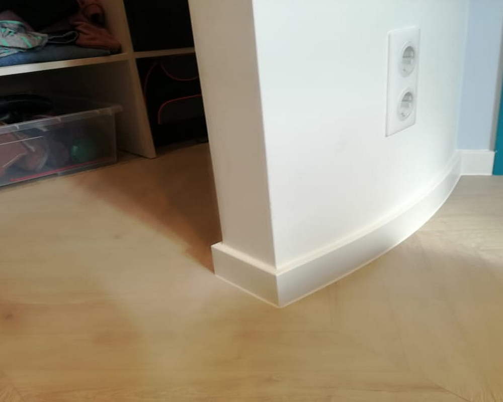 Плинтус ХДФ Dollken Cubu Flex Life 40мм х 11/13мм х 2,5 м 1013 (5012) Белый