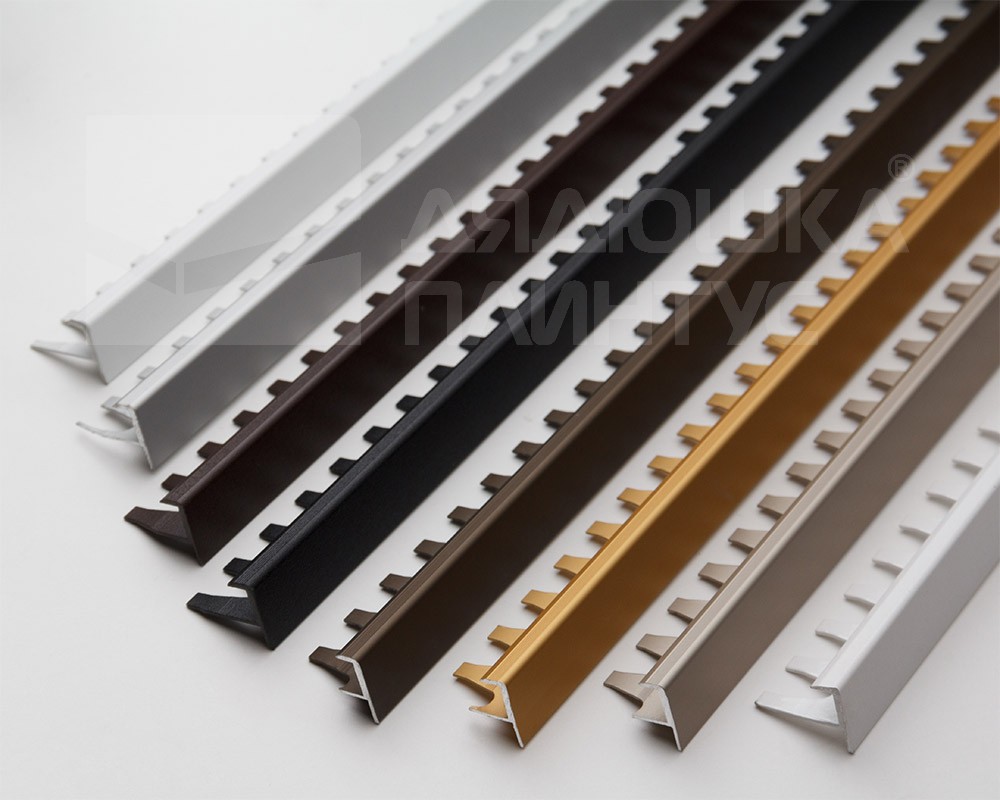 Профиль окантовочный ПУ 13-1.2700.02л Золото